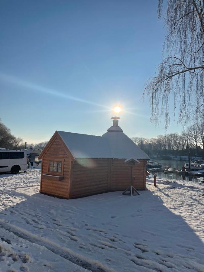 Grillkota Holzhuette Hotel Lauenburg Luaran gambar